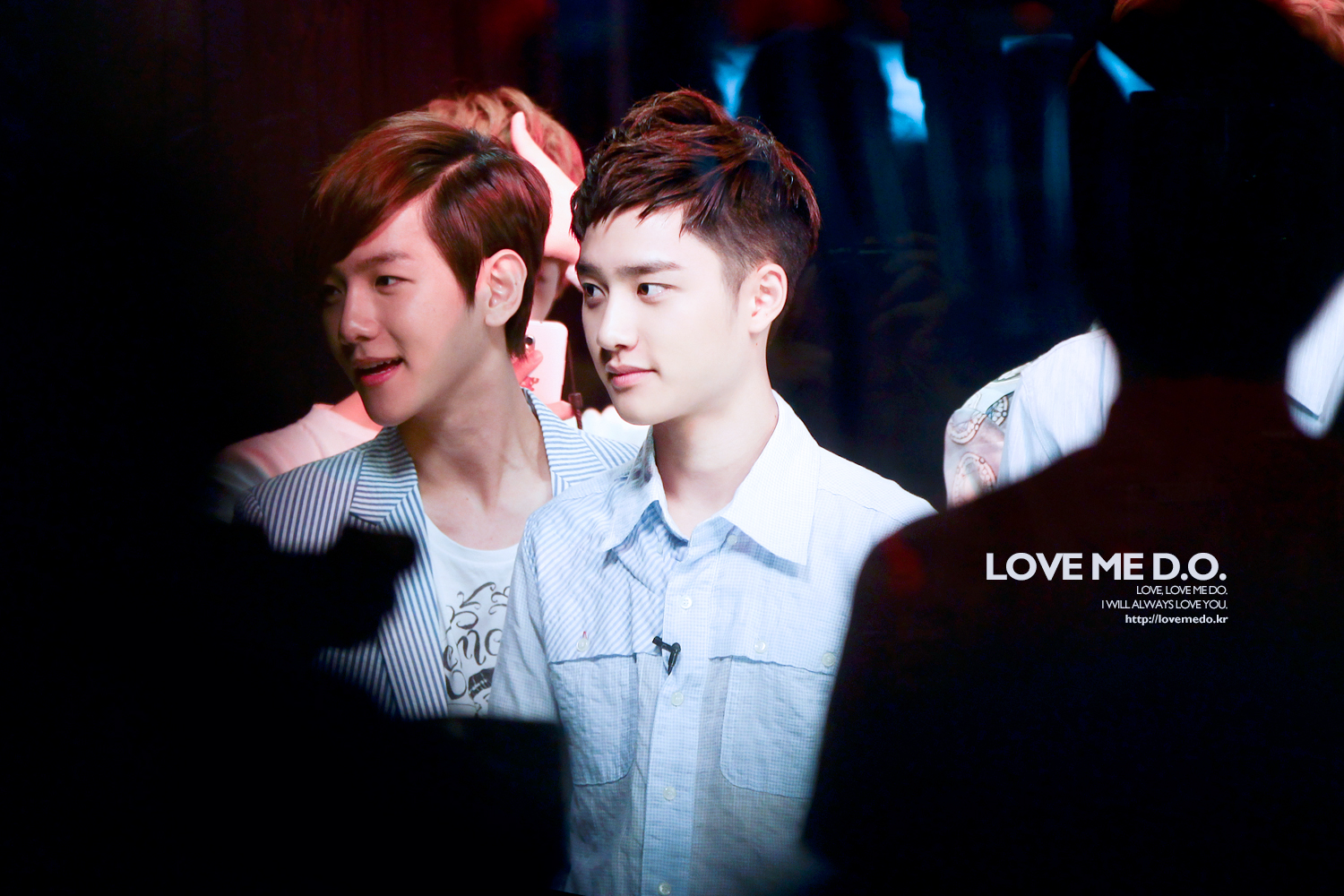 120729 D.O @ Channel [V] "Asian Hero" 120C693450179D4B0B9B41