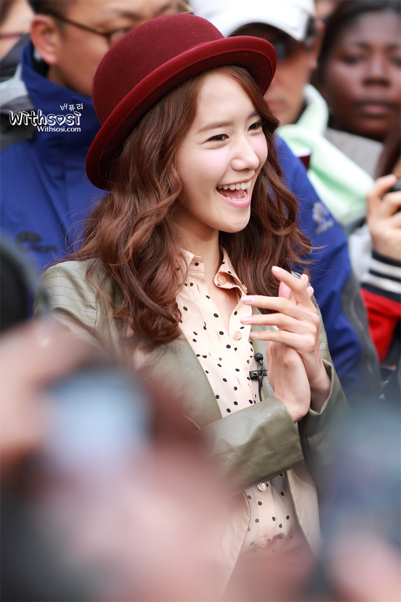 [OTHER][31-12-2011]YoonA tại trường quay của bộ phim " Love Rain " - Page 21 12656D3A4F7FD4E024C7F7