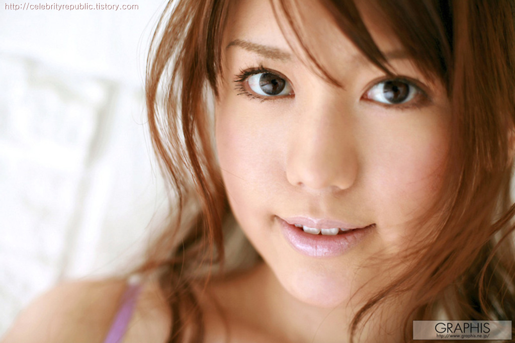 Celebrity Republic Graphis Nanami Wakase