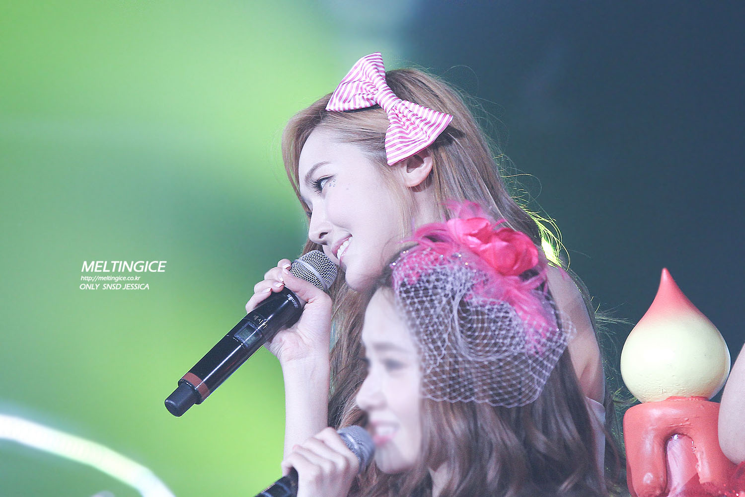 [PIC][08/09-06-2013]Hình ảnh mới nhất từ "2013 Girls' Generation's World Tour – Girls & Peace" tại Seoul, Hàn Quốc trong 2 ngày của SNSD + Selca từ hậu trường Concert của các thành viên và nhiều nghệ sĩ khác - Page 7 212DCC4251B5E0431E1CFB