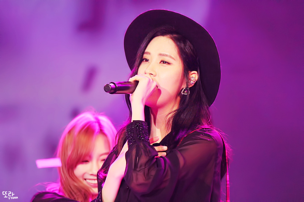 [PIC][11-11-2014]TaeTiSeo biểu diễn tại "Passion Concert 2014" ở Seoul Jamsil Gymnasium vào tối nay - Page 4 213180375467170F0CB13D