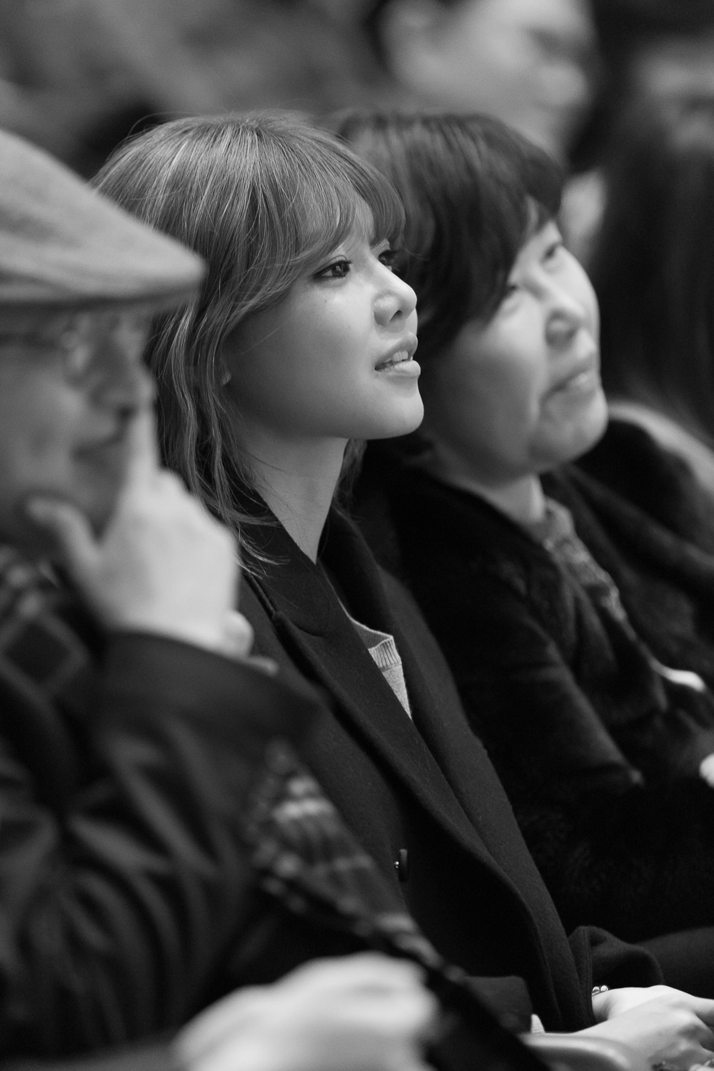 [PIC][20-12-014]SooYoung xuất hiện tại sự kiện "Korean Retinitis Pigmentosa Charity" vào chiều nay 22034C5054B27AF21D1315