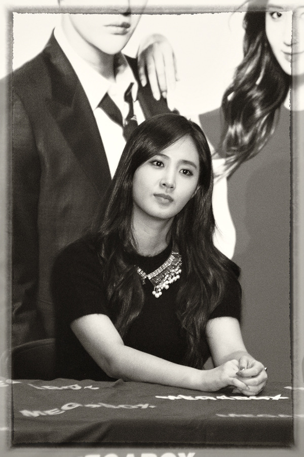 [PIC][30-10-2013]Yuri tham dự "No Breathing Greeting Event" vào tối nay - Page 2 223B363E52746B8F2129C9