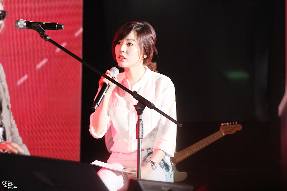 [PIC][04-09-2014]Sunny tham dự chương trình "Sangam MBC Radio" với tư cách là MC vào tối nay - Page 2 2270734954326454308CD1