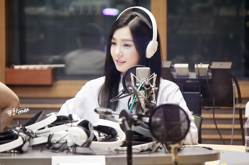 [OTHER][06-02-2015]Hình ảnh mới nhất từ DJ Sunny tại Radio MBC FM4U - "FM Date" - Page 17 23116E3D557EA723387DEB