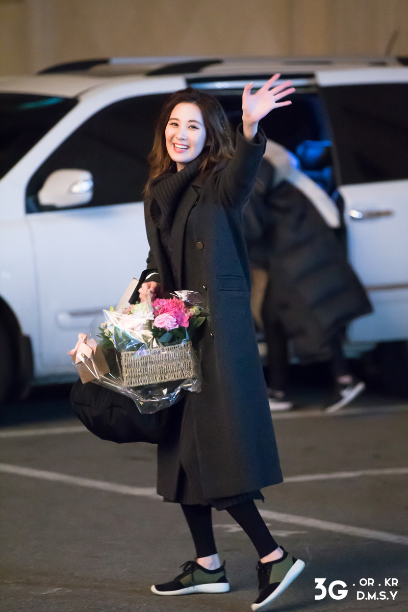 [OTHER][08-12-2015]SeoHyun tham dự vở nhạc kịch mới mang tên "Mamma Mia!" - Page 3 266AE93A56CC86421B32F4