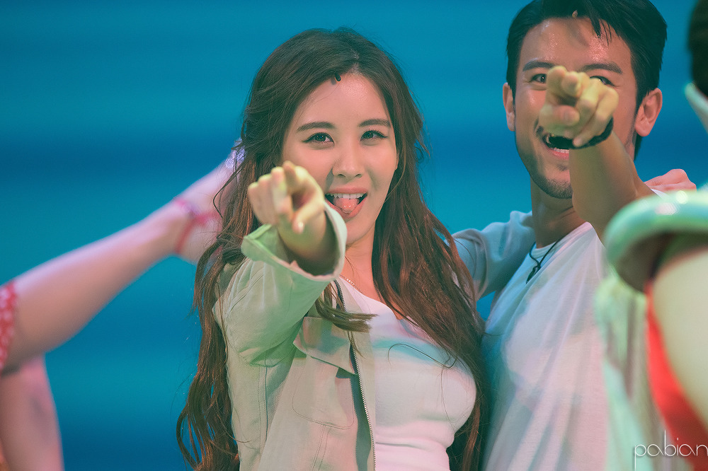[OTHER][08-12-2015]SeoHyun tham dự vở nhạc kịch mới mang tên "Mamma Mia!" - Page 4 27221F3A56CE8DEC28CF55