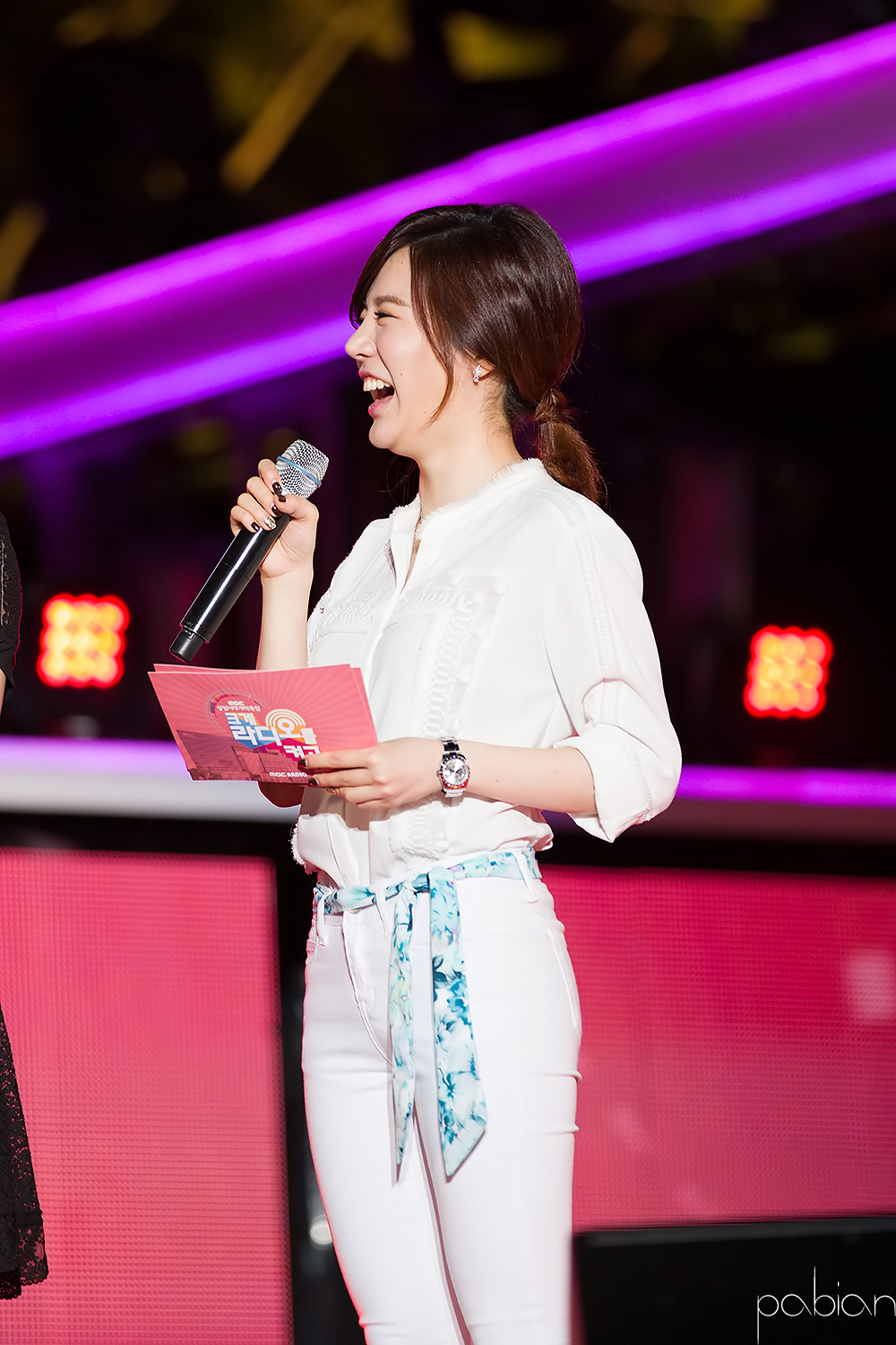 [PIC][04-09-2014]Sunny tham dự chương trình "Sangam MBC Radio" với tư cách là MC vào tối nay 2177DC4B5409BD1C1BC66C
