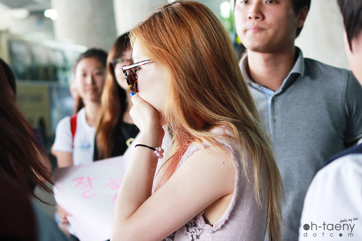 [PIC][30-07-2013]TaeYeon và Tiffany trở về Hàn Quốc vào chiều nay 223A0A3851F8FE3F2A07F4