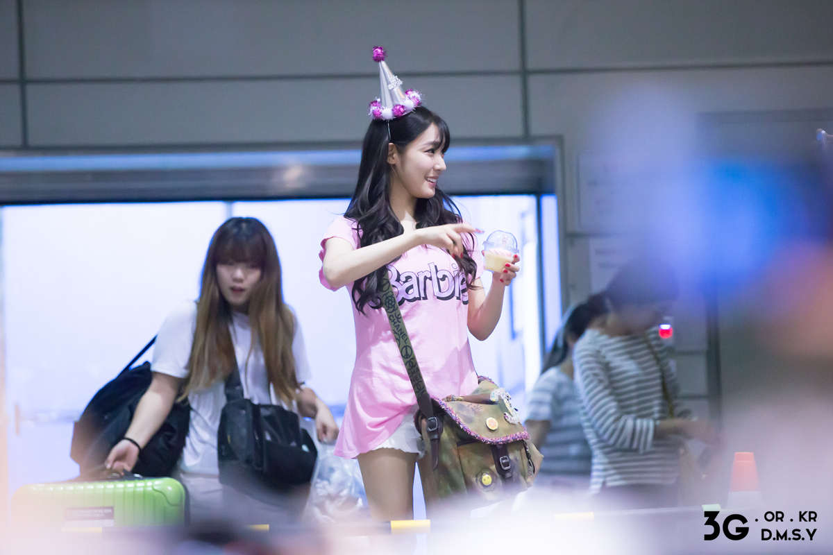 [PIC][01-08-2015]Tiffany tham dự "Tiffany's Birthday Party" tại SM COEX Artium vào hôm nay 2468E85055C37C220735CF