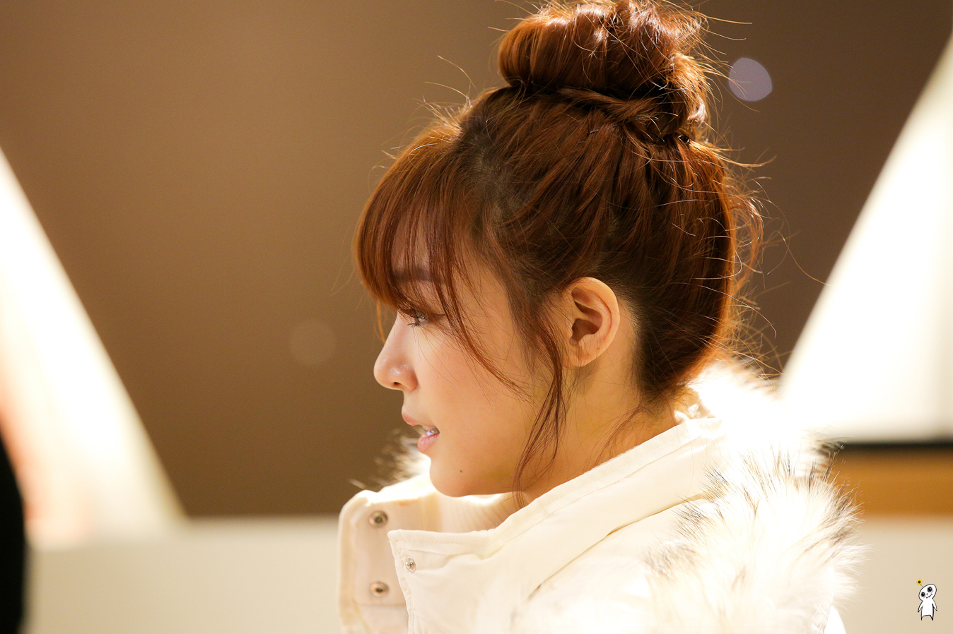 [PIC][28-11-2013]Tiffany ghé thăm cửa hàng "QUA" ở Hyundai Department Store vào trưa nay - Page 2 2653FB3D52980C850D4145