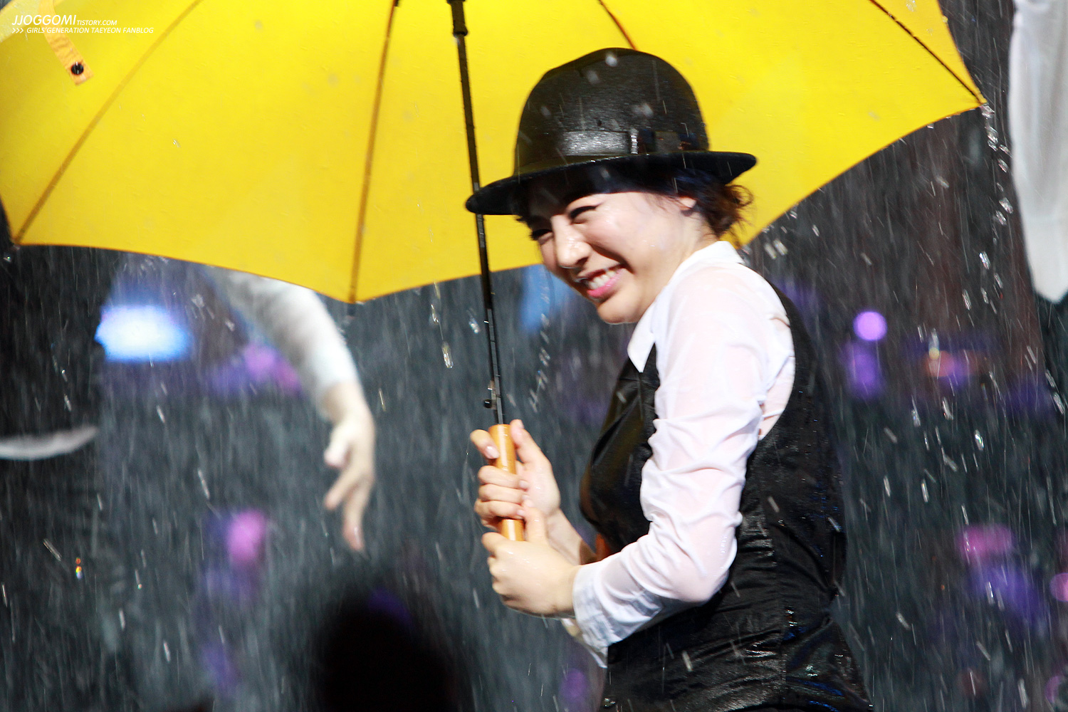 [OTHER][29-04-2014]Sunny sẽ tham gia vở nhạc kịch "SINGIN' IN THE RAIN" - Page 2 267F0040539D98460F4706